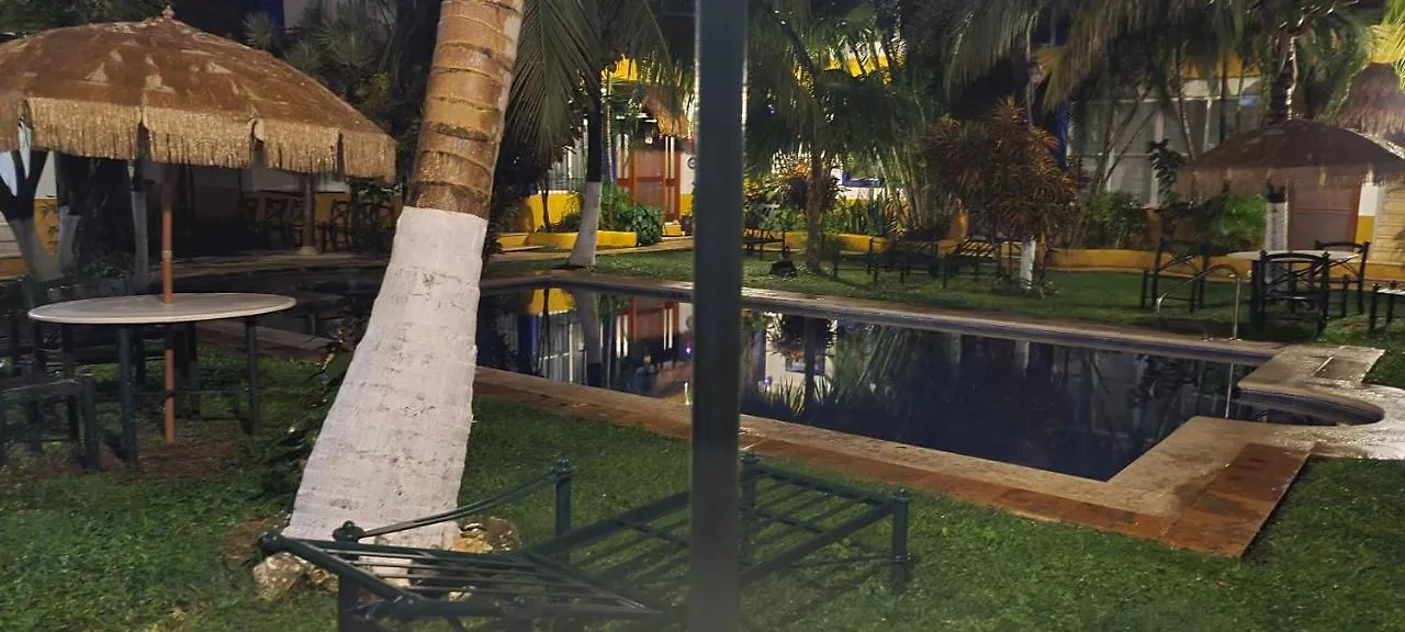 Beautiful Place Pool At 10 Minutes From The Beach Apartment Cozumel